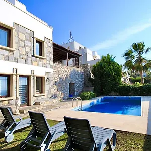 Villa Seba; Yalikavakta Oezel Havuzlu 4+1, Bodrum